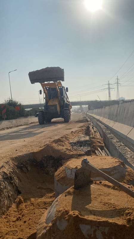 אביר החפירות ותשתיות